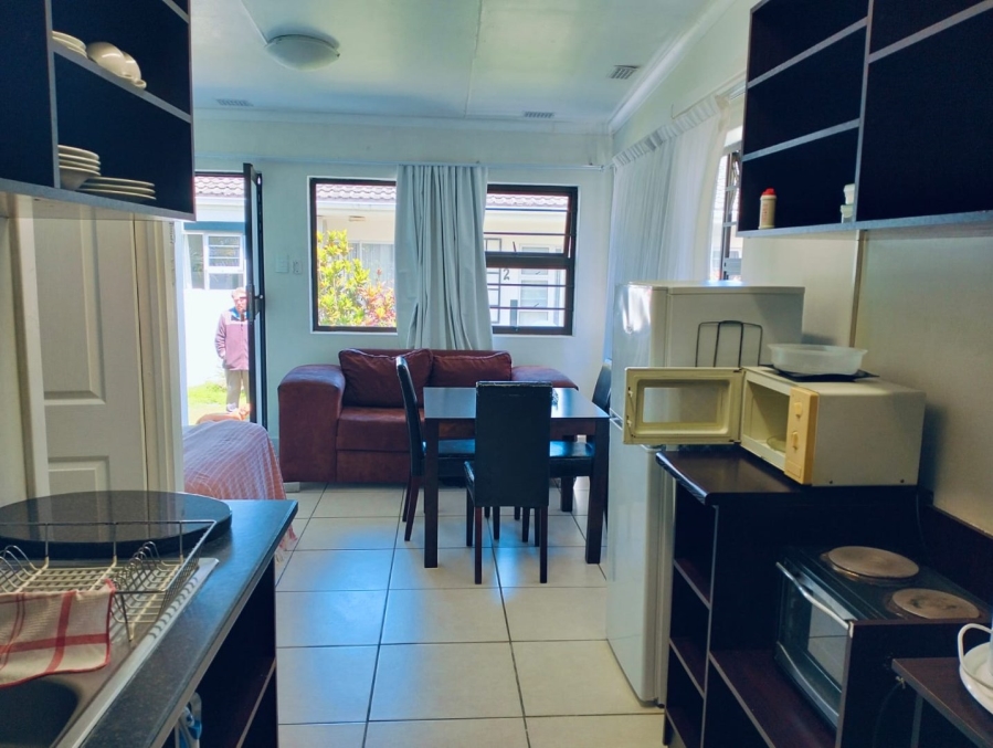 7 Bedroom Property for Sale in Berea Eastern Cape
